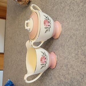 #8 Vintage Cunningham & Pickett, Inc.  Sugar and Creamer set.